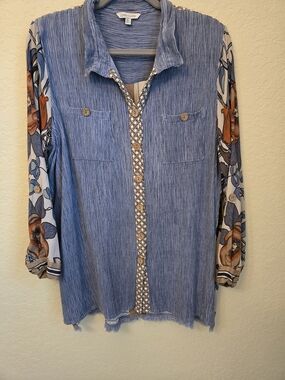 John Mark Heathered Light Blue  Mixed Media XL Top
